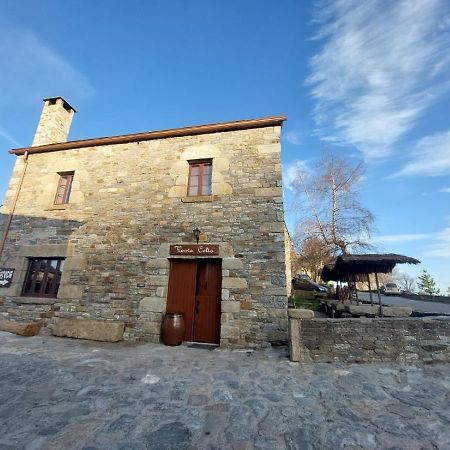Hôtel La Venta Celta à O Cebrero Extérieur photo