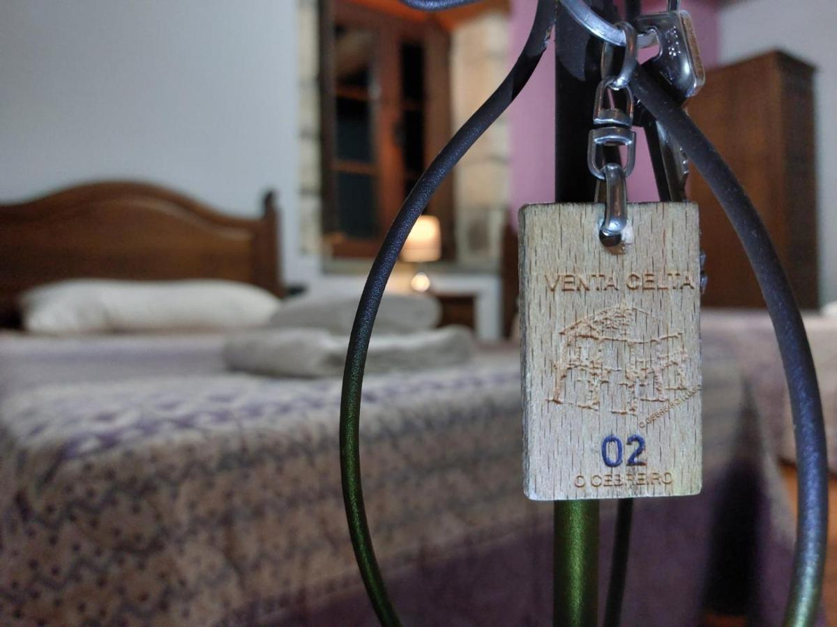 Hôtel La Venta Celta à O Cebrero Extérieur photo